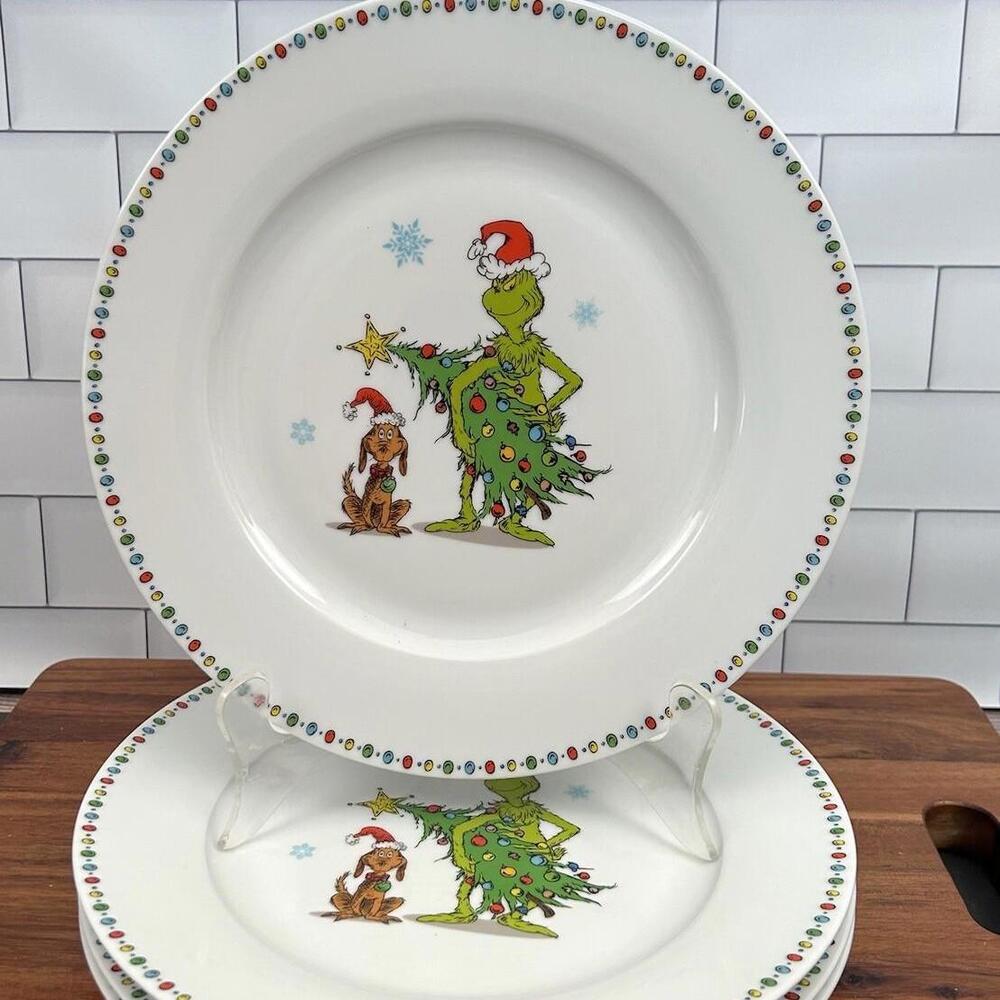 DR SEUSS THE GRINCH Max And Tree 3 DINNER PLATES NEW